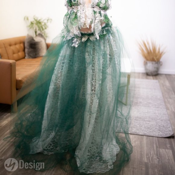 SAMPLE GOWN ONLY "EILEEN" Green & White Boho Wedding Ballgown Set - Picture 6 of 12